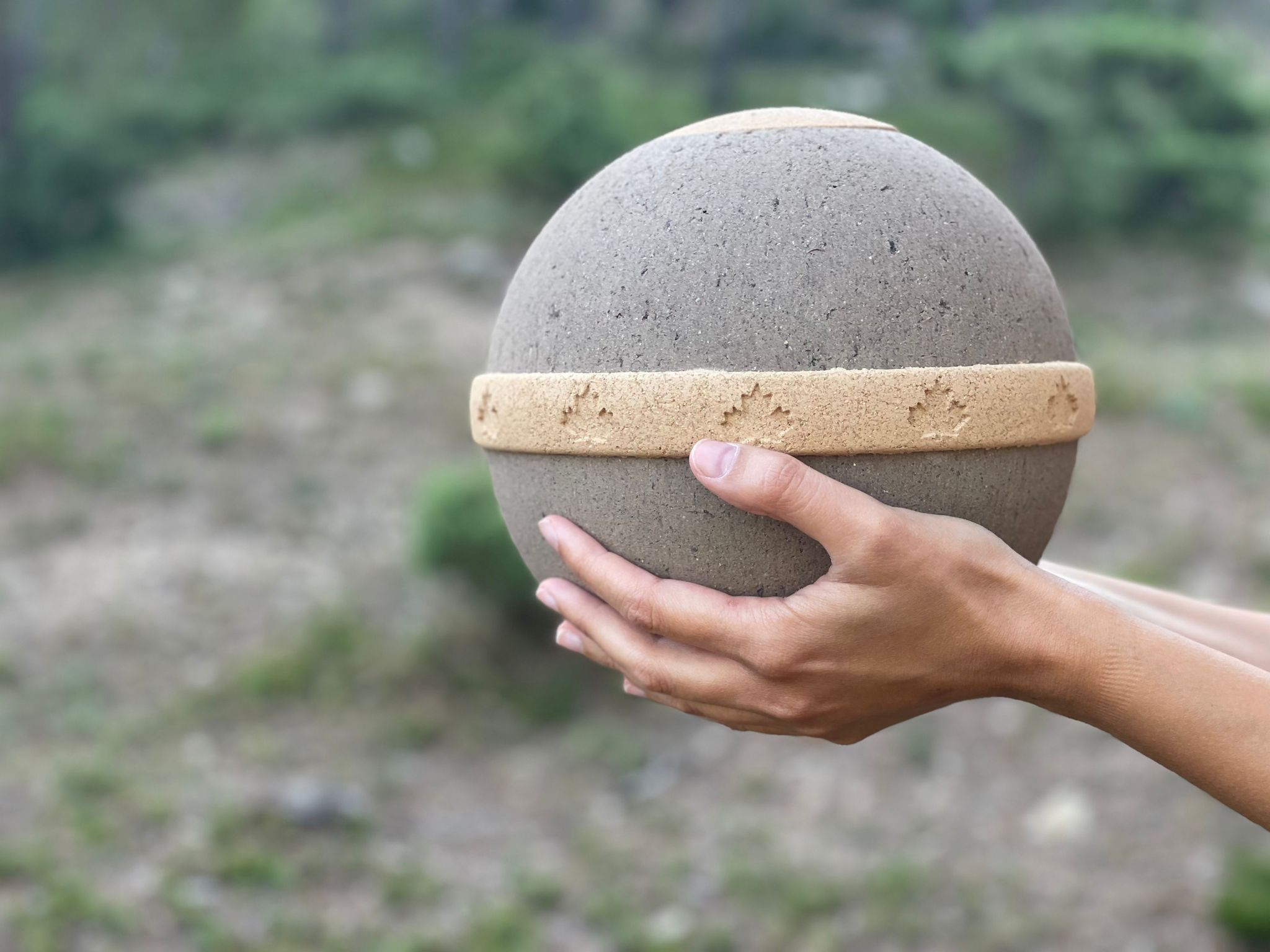 Biodegradable funeral urns